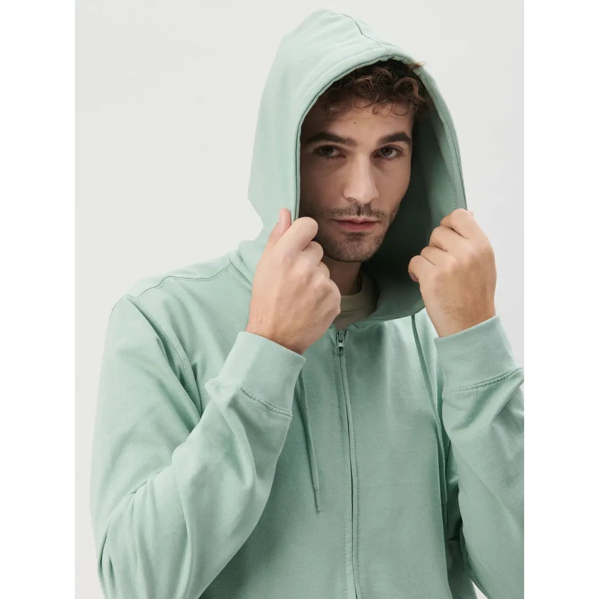 Felpe con Zip e Cappuccio Personalizzabili | Comfort e Stile Casual